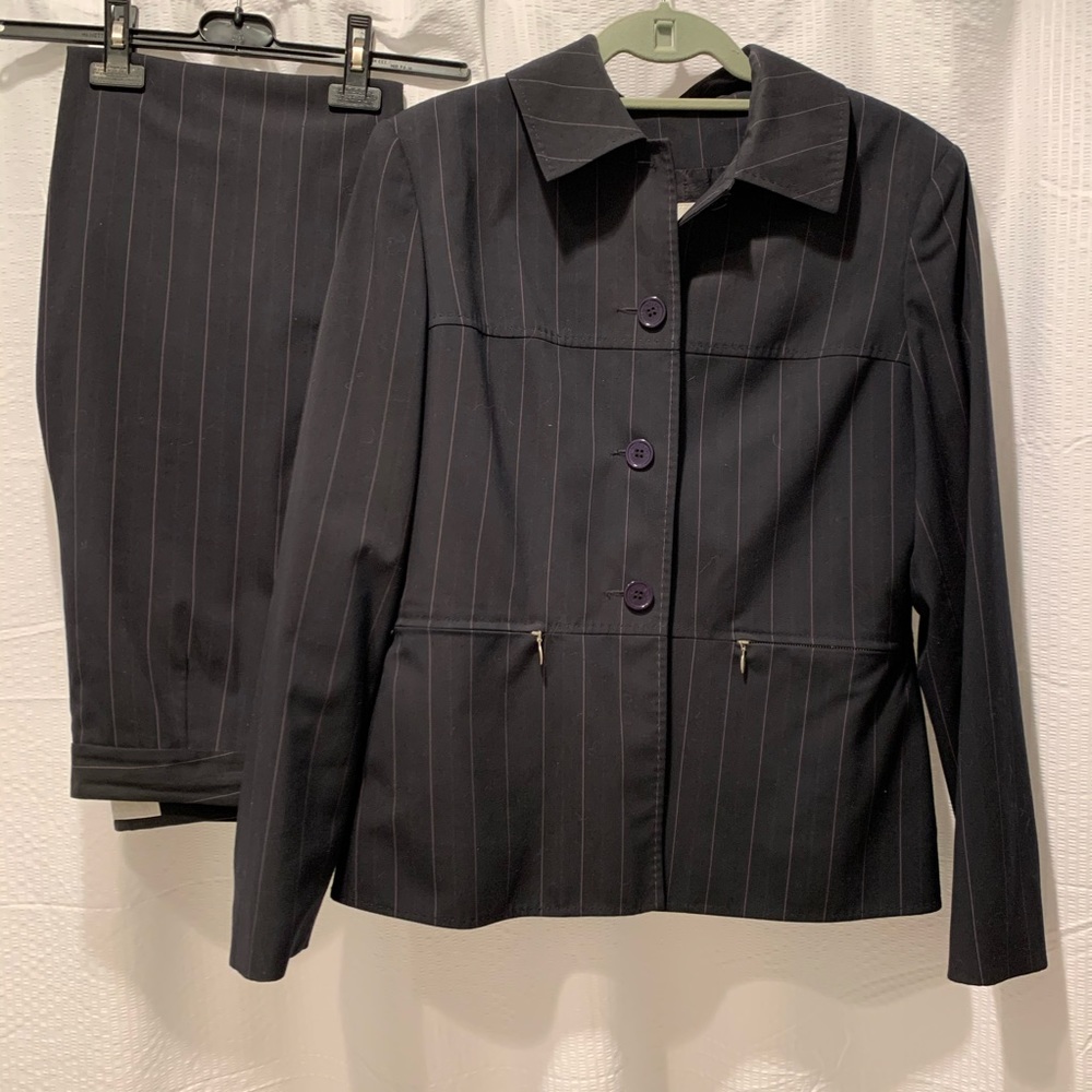 Votre Nom Pants Suit